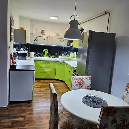 Charming, Cozy & Joyful Modern Oasis Apartment Sarajevo