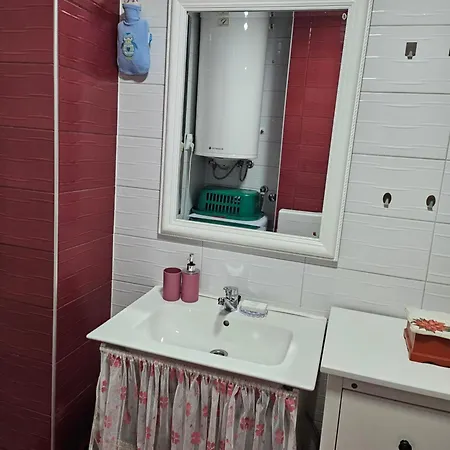 Charming, Cozy & Joyful Modern Oasis דירה סראייבו