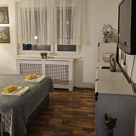 Charming, Cozy & Joyful Modern Oasis شقة