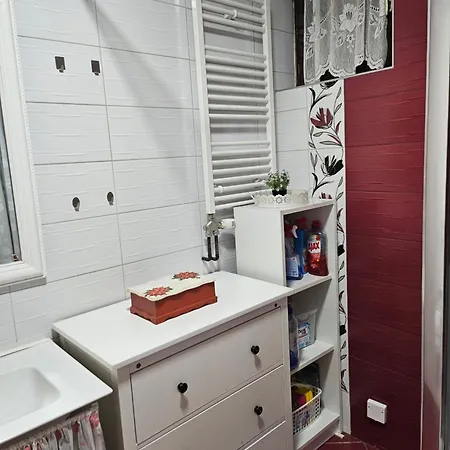 דירה Charming, Cozy & Joyful Modern Oasis