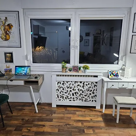 Charming, Cozy & Joyful Modern Oasis דירה סראייבו